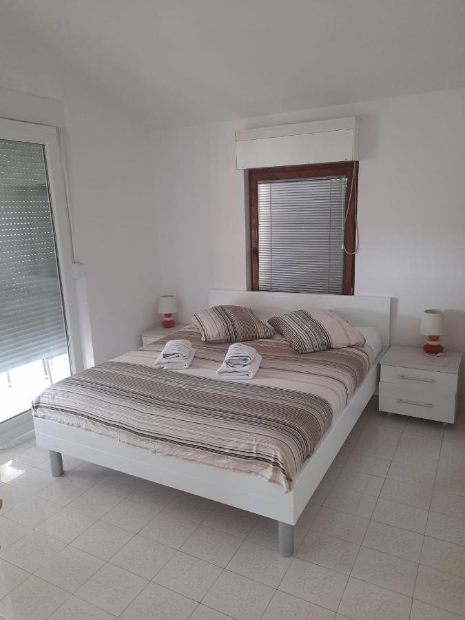 Apartman Lugovic Šibenik Exterior foto