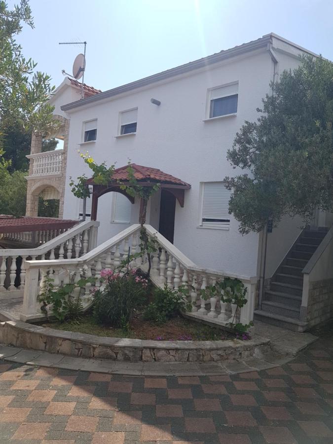 Apartman Lugovic Šibenik Exterior foto