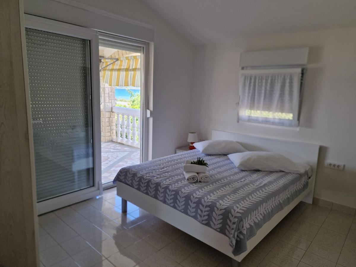 Apartman Lugovic Šibenik Exterior foto