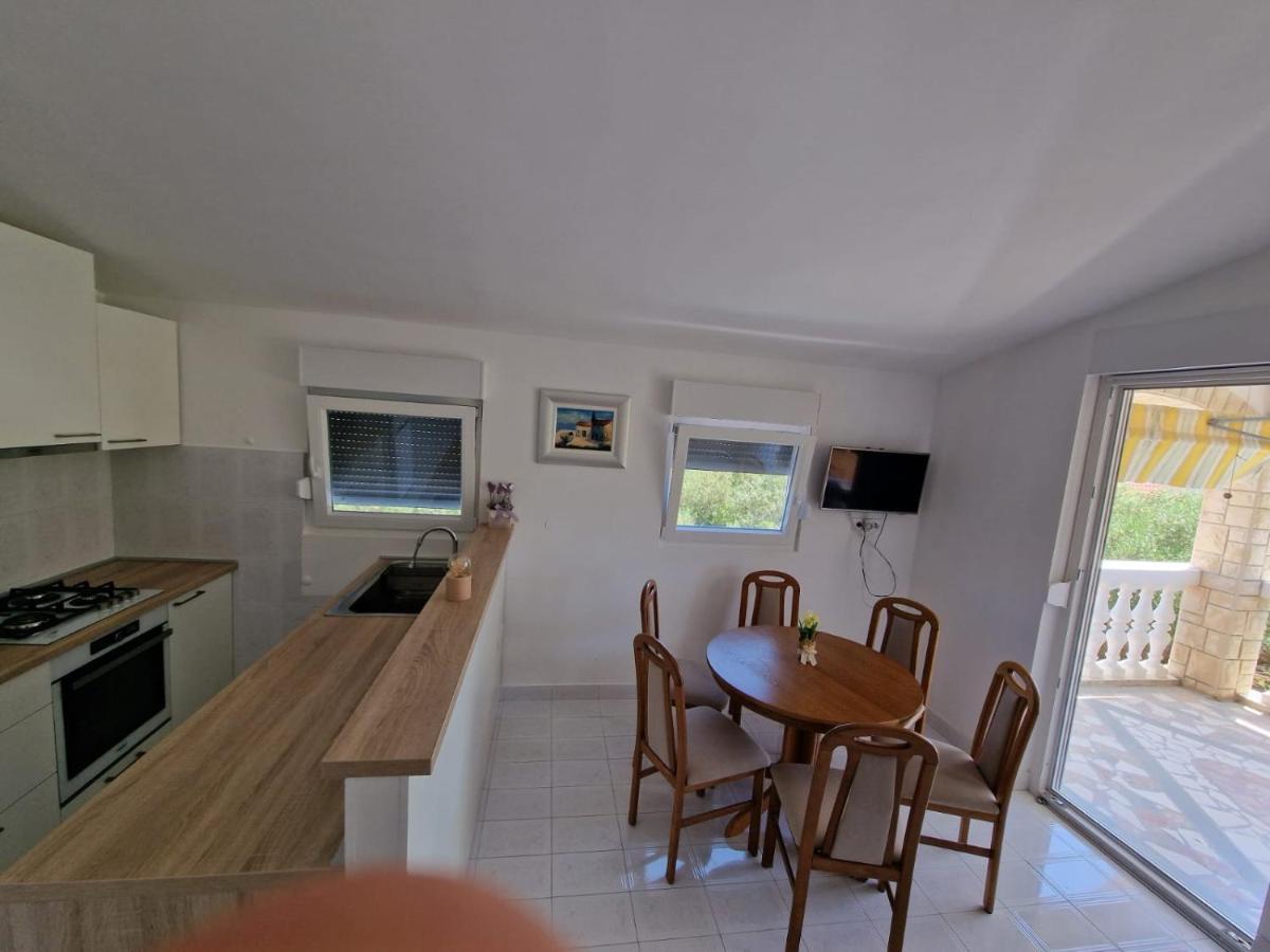 Apartman Lugovic Šibenik Exterior foto